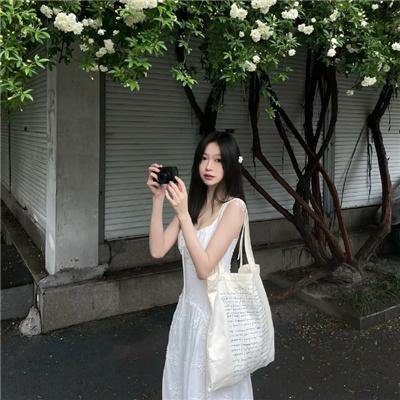 奇光下的秘密